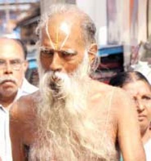 News Photo 1 - India - Samakaalikam - sundararajan