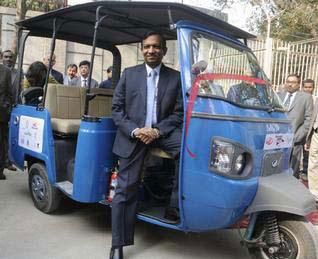 News Photo 1 - India - Vehicles - hydogenautorickshau