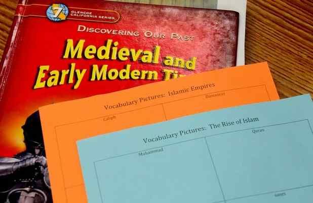 News Photo 1 - America - Arts-Literature - school_bans_drawings_of_religious_figures