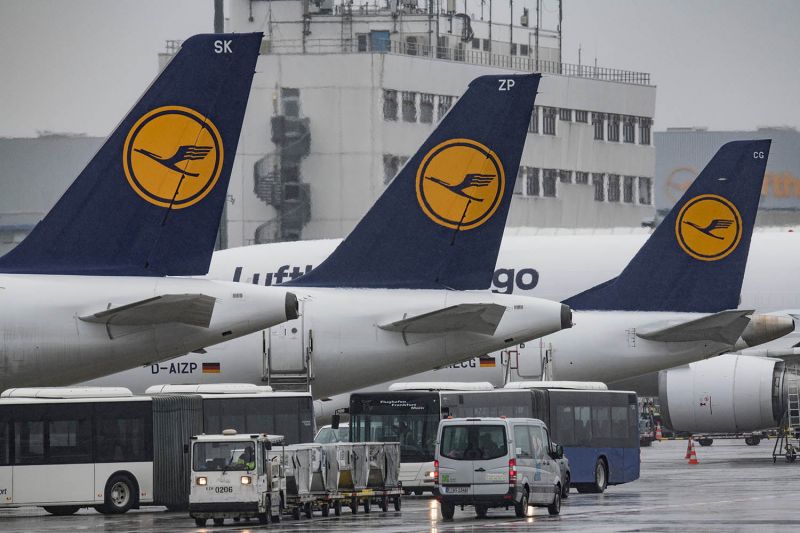 News Photo 1 - Germany - Finance - 7320203lufthansa