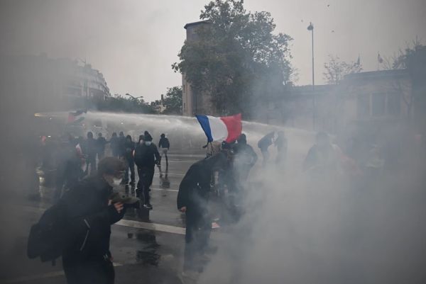 Europe - Otta Nottathil - france_demo_1000_peoples_arrested_sunday_oct_24_2026 News Photo 2 - Europe - Otta Nottathil - france_demo_1000_peoples_arrested_sunday_oct_24_2026