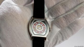 Photo #2 - Germany - Sports - schumaker_watches_auction