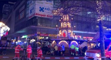 car_driven_in_to_crowd_magdeburg_Xmas_market_2_dead